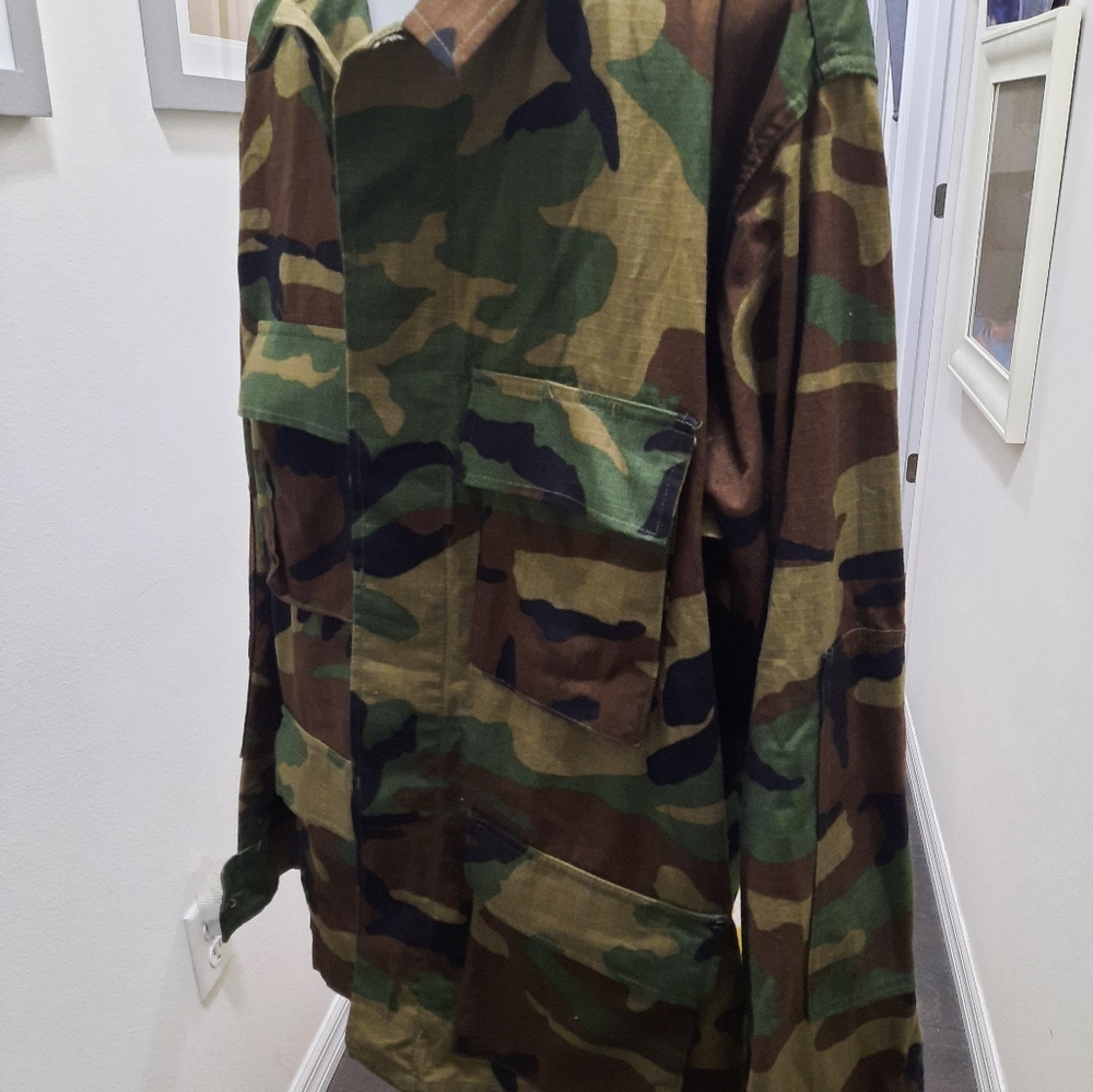 Jacket - Picture 5 of 11